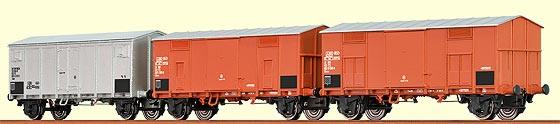 Set of 3 Box cars<br /><a href='images/pictures/Brawa/48551.jpg' target='_blank'>Full size image</a>